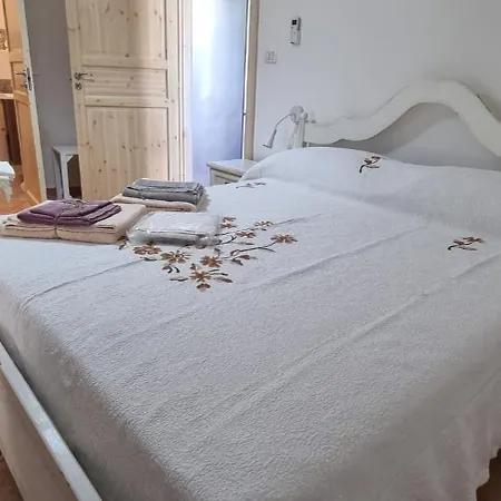 公寓 La Casetta Al Mar 切萨雷奥港